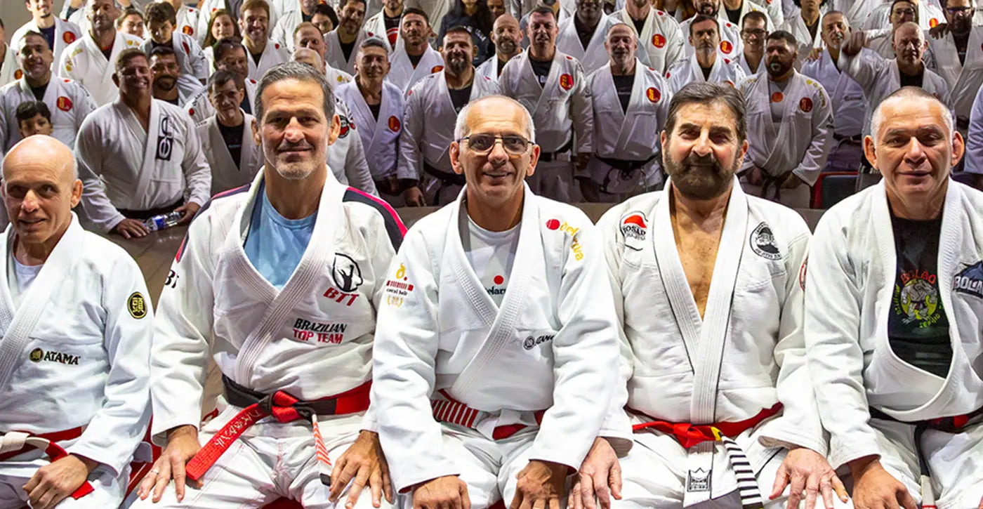 Gruppenfoto anlässlich der Gürtelverleihung an Master Ricardo De La Riva.